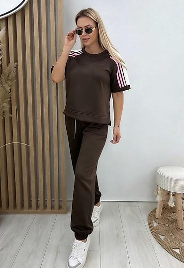 Kompleti: 💫New collection💫

⚜️Univerzalna velicina
⚜️Cena 3500 din — 20