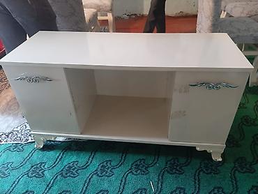 hacioglu mebel: İşlənmiş, Düz TV altlığı, Polkalı, Laminat — 1
