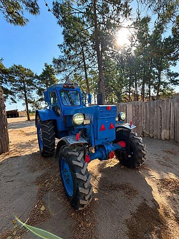 howo yuk masini: Mavi rəngli Belarus tərzli təkərli traktor Texniki xüsusiyyətlər və — 5