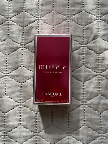 scandal parfüm: Lancôme Miracle L’Eau de Parfum qadın ətri. Qutunun üzərində qeyd — 1