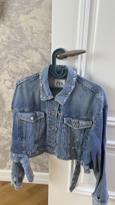 Kardiqanlar, jaketlər: ZARA qadın cins jaket 89manata alinib cox az geyilib teze kimi -