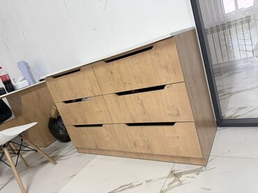 кассовый стол для магазина купить: Комод с 6 выдвижными ящиками - Материал корпуса и фасадов: ЛДСП под