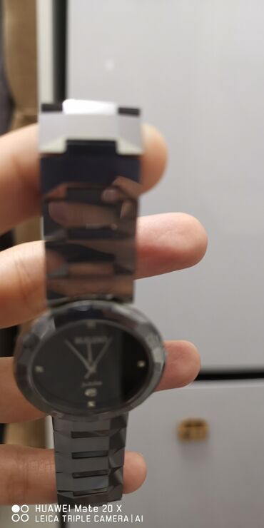 Qol saatları: İşlənmiş, Qol saatı, Örtük şəkli, rəng - Boz — 14