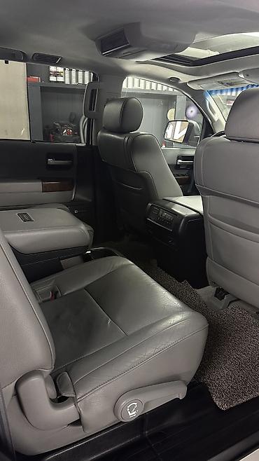 Toyota: Toyota Sequoia: 2010 г., 5.7 л, Автомат, Газ, Внедорожник — 12