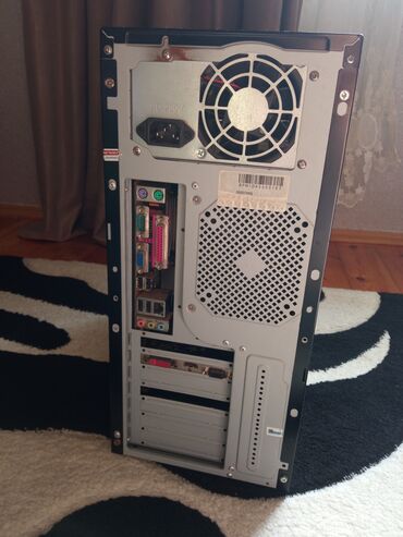 mobil wifi router: Korpuslu masaüstü kompüter (ATX) - Korpus: qara rəngli metal, yuxarı