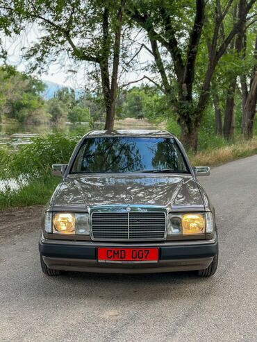 сидение авто: Mercedes-Benz W124: 1988 г., 2.3 л, Механика, Бензин, Седан