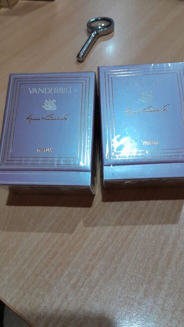 Ətriyyat: 1-Diorissima -170 ( 7.5 ml ) 2-Miss dior 150 azn (7.5 ml ) 3-Kachet — 8