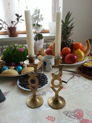 ritual şamlar: Два бронзовых подсвечника производства США