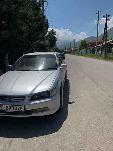 Транспорт: Honda Accord: 1998 г., 1.8 л, Типтроник, Бензин, Седан — 2