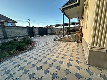 Тротуарная плитка: Продаю дом Биримдик Кут 2 улица от трассы Дом с благоустроенным двором — 6