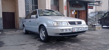 Volkswagen: Volkswagen Passat: 1996 г., 1.6 л, Механика, Бензин, Седан