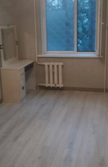 1 комнатная квартира на сутки в оше: 2 бөлмө, Кыймылсыз мүлк агенттиги, Чогуу жашоосу жок, Толугу менен эмереги бар, Жарым -жартылай эмереги бар