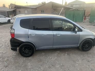 обшивка на фит: Honda Fit: 2002 г., Автомат, Бензин, Хэтчбэк — 5