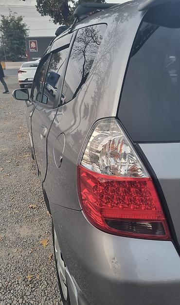 фит машины: Honda Fit: 2006 г., 1.3 л, Вариатор, Бензин, Хэтчбэк — 9