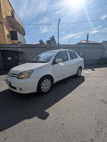 Toyota Platz: 2004 г., 1.5 л, Автомат, Бензин, Седан