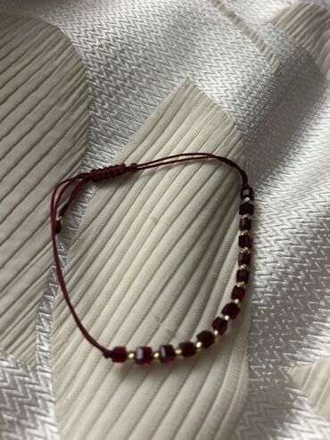 Серьги: Qızıl Qolbag - Material: tünd qırmızı rəngli, kublu şüşə/boncuk