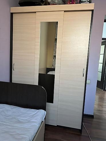 bunk bed: Детская гарнитура, Б/у, Для девочки, Для мальчика, ДСП, цвет - Бежевый — 4
