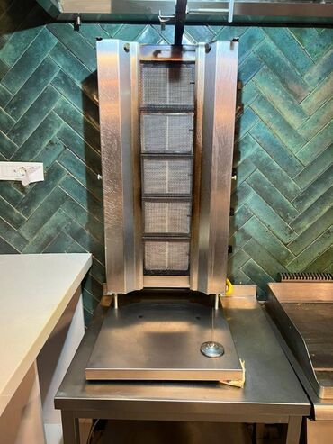 Dönər aparatları: Salam. Gənclik Mallda bağlanmış restoranın avadanlığı satışa — 3