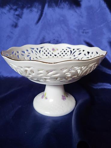 Činije: Bombonijera nova Schumann porcelan Nemacka 1984g do 1994g — 2