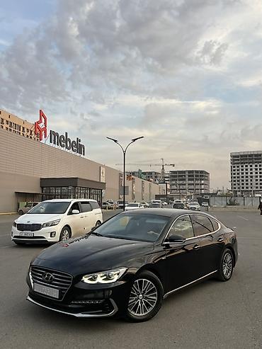 hyunday sonata: Hyundai Grandeur: 2018 г., 2.4 л, Автомат, Гибрид, Седан — 1