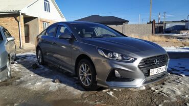 газ на афто: Hyundai Sonata: 2019 г., 2 л, Автомат, Газ, Седан