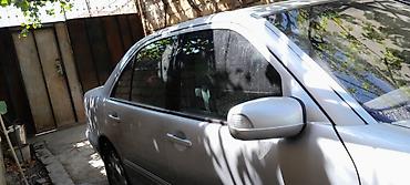 e 280: Mercedes-Benz E 280: 2.8 l | 1999 il Sedan — 5