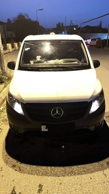 Yük maşınları: Ağ rəngli yük/furqon tipli mikroavtovan Xüsusiyyətlər: - Geniş yan — 25