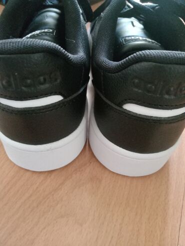 Patike: Adidas, Vodootporne — 4