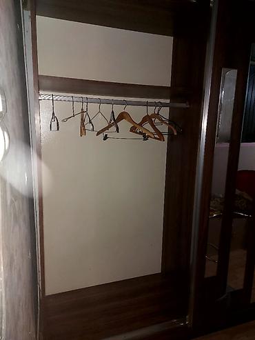 otag qapsi: Wifaner qapilari rolikli.yaxwi veziyyetdedir — 8
