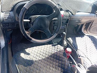 бампер сди: Mazda 323: 1990 г., Механика, Седан — 1