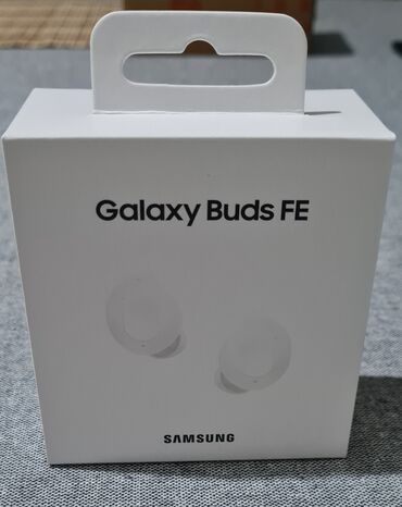 nausnik qiymetleri: Samsung galaxy buds feyenidir, qutusu açılmayıb, iki dənədir, biri
