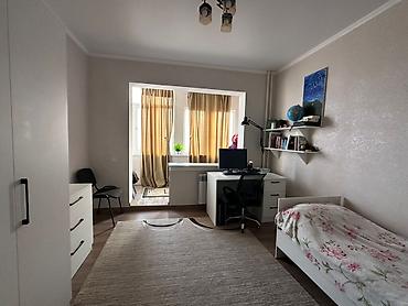 Продажа квартир: 2 комнаты, 52 м², 10 мкр 105 серия, 8 этаж — 4
