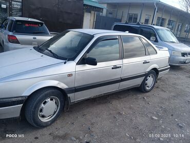 ипсум машина: Volkswagen Passat: 1991 г., 1.8 л, Механика, Бензин, Седан