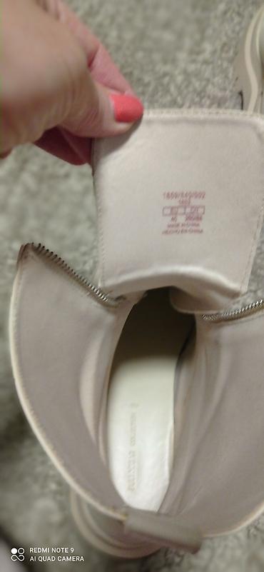 Gležnjače: Ženske čizme sa debljim đonom – krem/bela boja - Model: gležnjače sa — 8