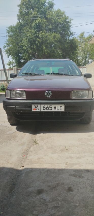 продаю номер авто: Volkswagen Passat: 1993 г., 1.8 л, Механика, Бензин, Универсал