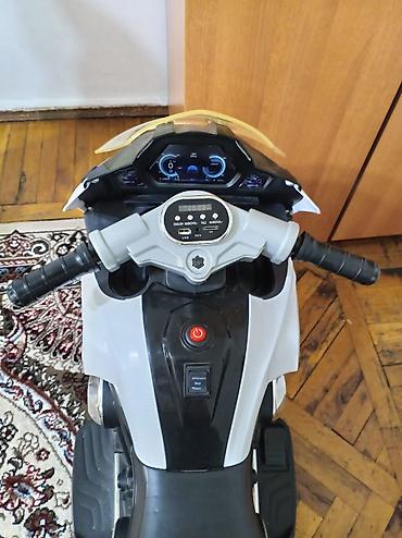 Uşaq üçün elektrik maşınları: Uşaq üçün elektrikli üçtəkərli motosiklet – NEL R1200 GS stili - Güc — 1