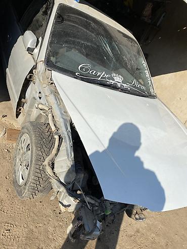 Toyota: Toyota Corolla: 1998 г., Седан — 1