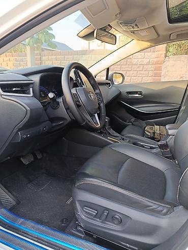 d 4d: Toyota Corolla: 2019 г., 1.8 л, Вариатор, Гибрид, Седан — 7