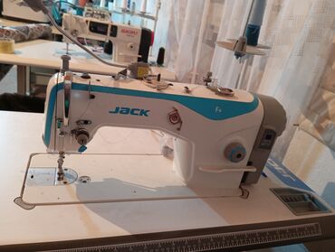продать ноутбук бишкек: Тигүүчү машина Jack, Жарым автоматтык