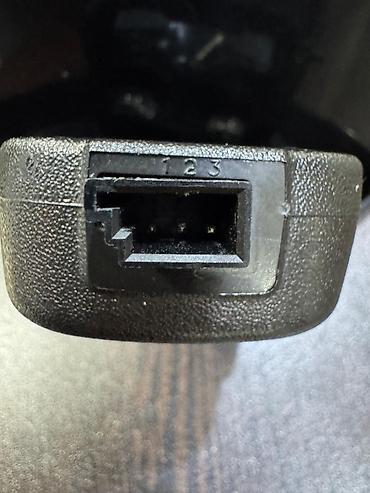 Ehtiyat hissələri: - Satılır – 110 azn - Model.- Hyundai Santafe (2013-2016) - Yağış — 6