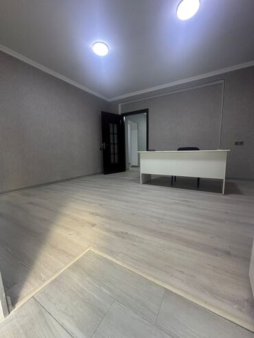 Ofislər: İcarəyə/ofis sahəsi - Təyinat: ofis və ya xidmət sahəsi - Plan: 2 — 2