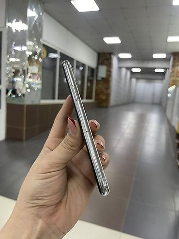 Мобильные телефоны и аксессуары: IPhone 11 Pro, 256 ГБ, серебристый (white/silver) - Модель: iPhone 11 — 8
