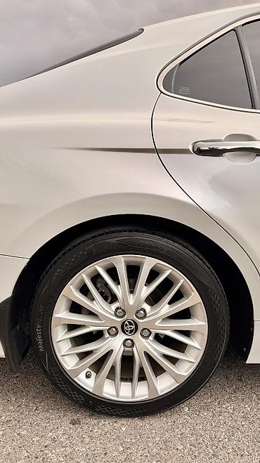 corolla 2018: Toyota Camry: 2018 г., 3.5 л, Автомат, Бензин, Седан — 6