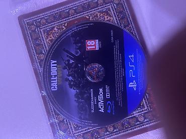 playstation isci: Ps4 ucun COD WW2 oyun diski Her bir problemi ve ya cizigi yoxdu — 1