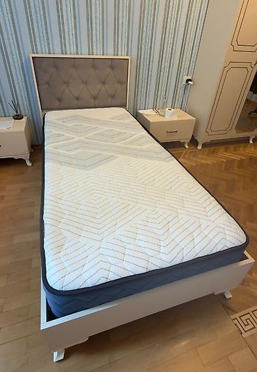 1 ədəd çarpayı satılır 100₼. Matrası var.Ünvan səbail