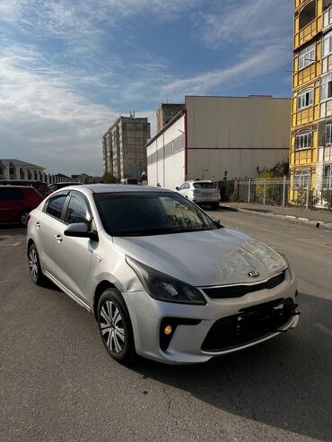 Kia: Kia Rio: 2017 г., 1.6 л, Автомат, Газ, Седан