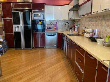 Yeni tikili: 4 otaqlı, Yeni tikili, m. Nəriman Nərimanov, 154 kv. m — 2