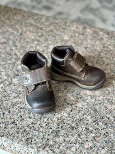 Детская обувь: Детские ботиночки Timberland оригинал 21 размер Чисто кожаные