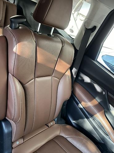 Другие детали салона: Subaru Ascent (интерьер 7‑местного внедорожника/кроссовера) — богатая — 15