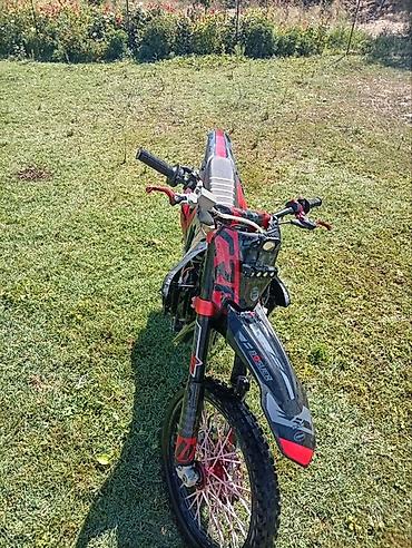 буксир: Питбайк/эндуро BOSUER (наклейки “BOSUER”, “KLX/CRF-style”), цвет — 5